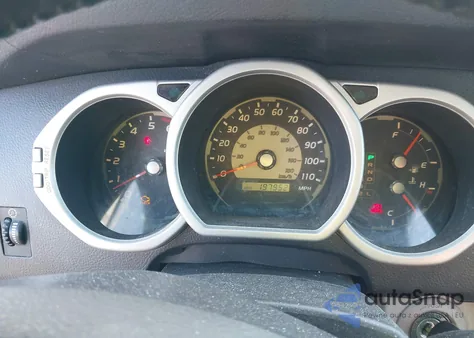 2005 Toyota 4Runner Sr5 V6 z USA, uszkodzony, nr VIN JTEBU14RX58041557